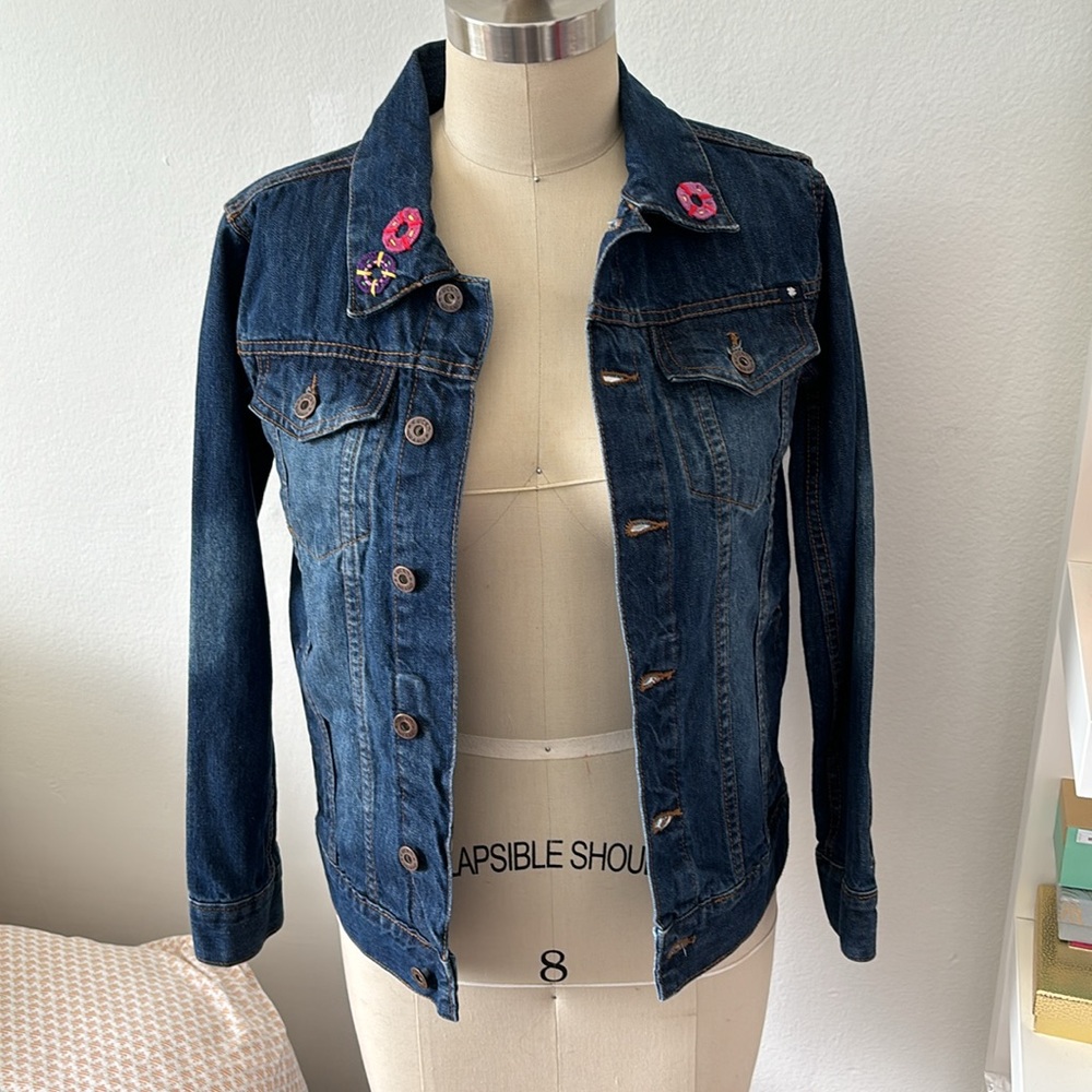 VÄLËRÏNÄ Jean Jacket Size M